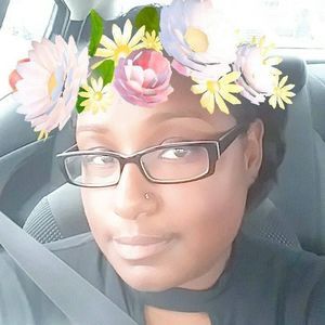 Meet your Posher, Stephanie